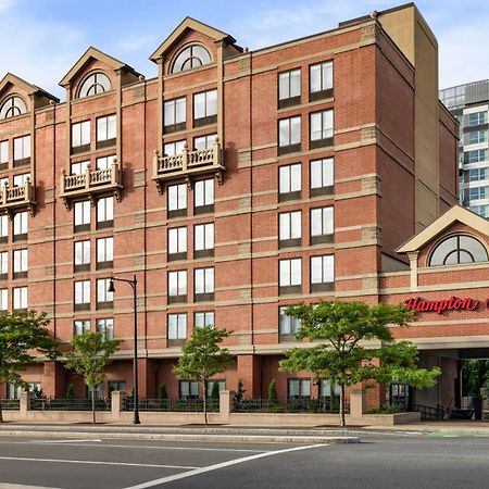 Hampton Inn By Hilton Boston/Кембридж Экстерьер фото
