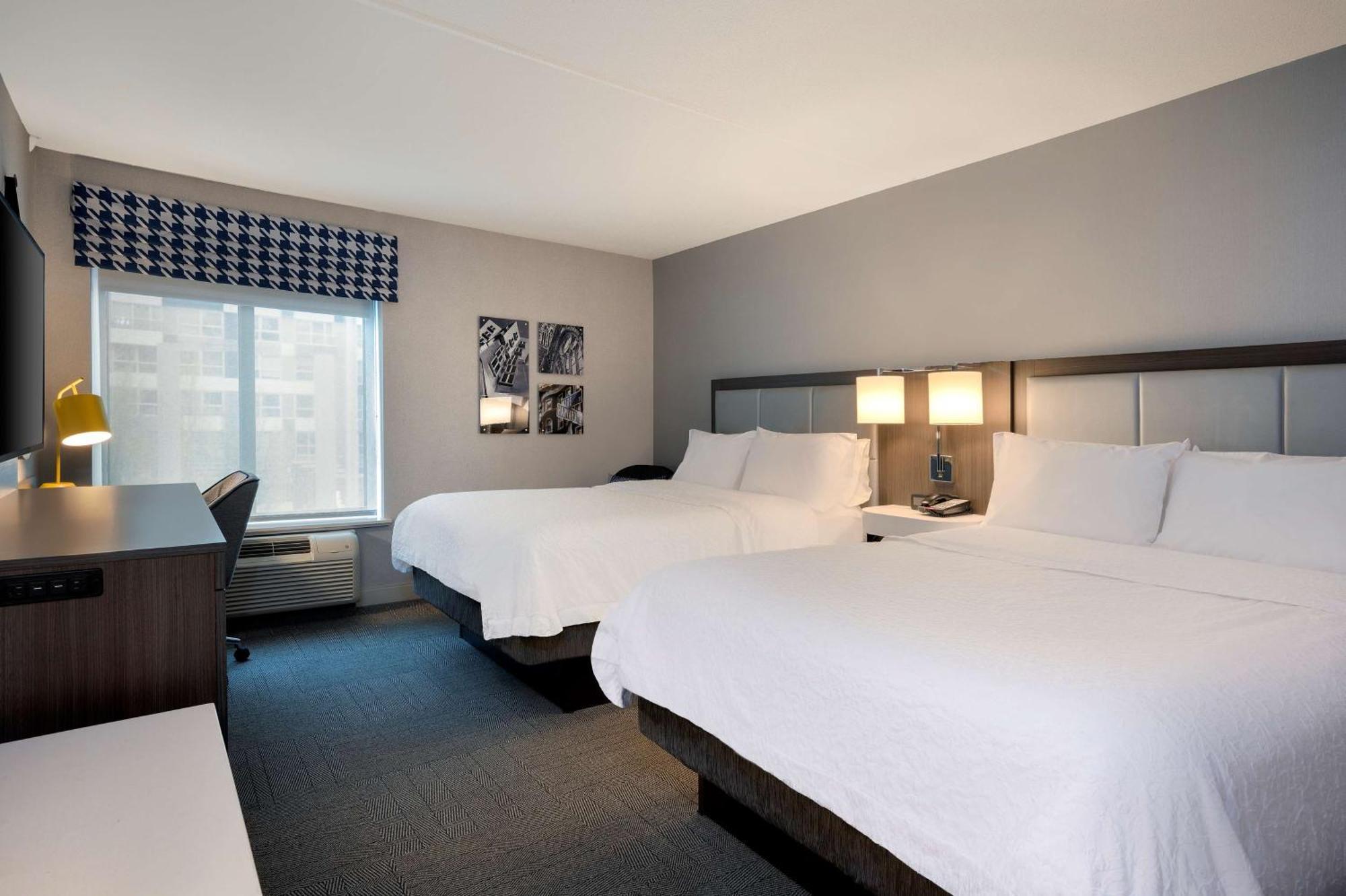 Hampton Inn By Hilton Boston/Кембридж Экстерьер фото